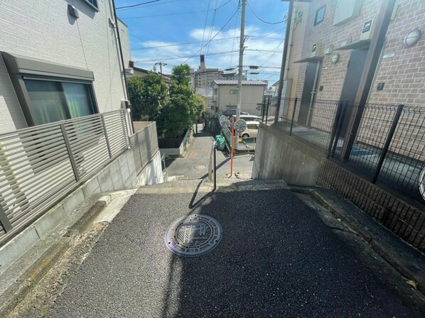 メゾン横浜岸谷の物件外観写真